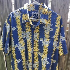 two vintage Hawaiian shirt size M/L